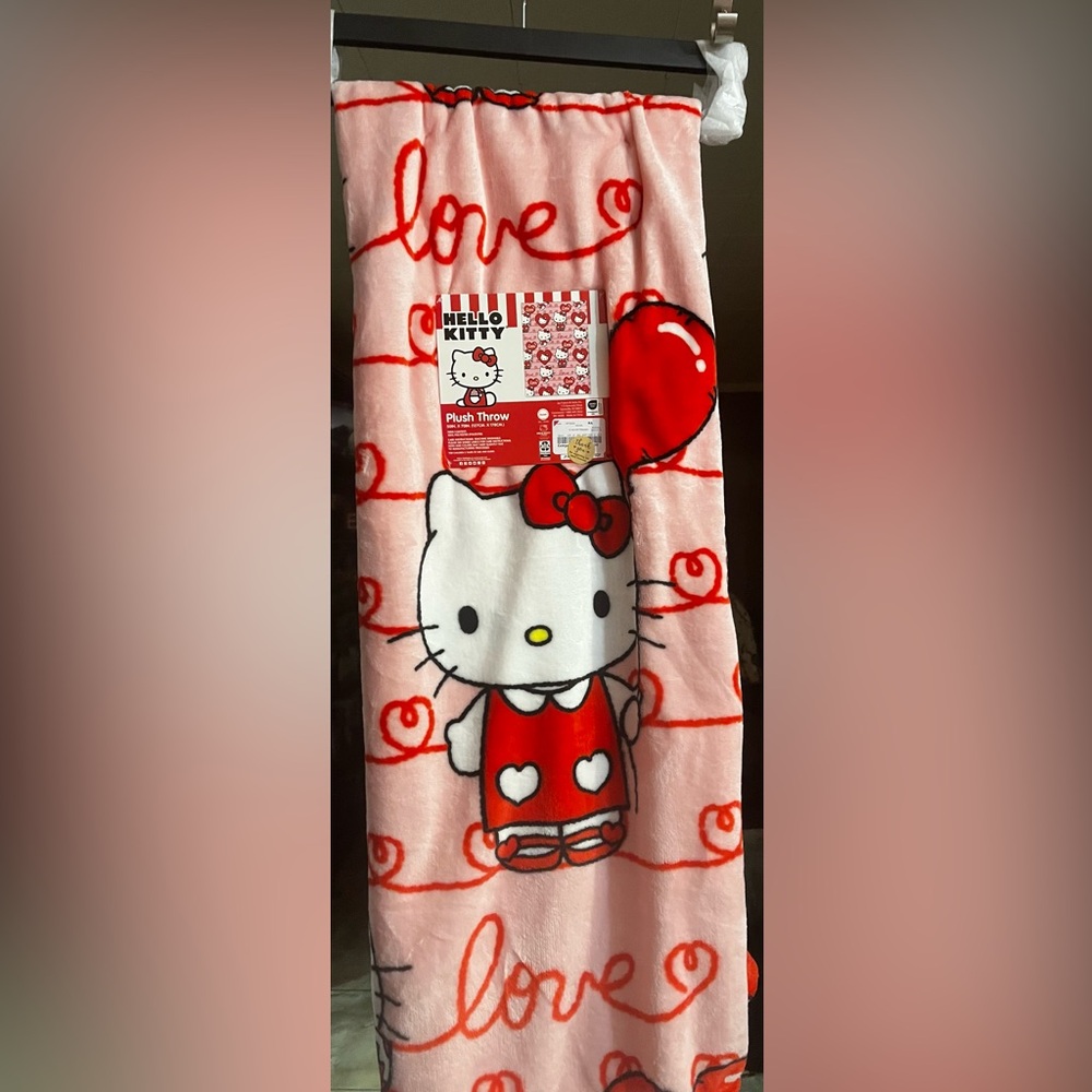 HK plush throw blanket
